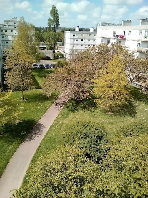 Апартаменты Appartement Spacieux. P Gratuit.Plage A 13 Min Брест Франция