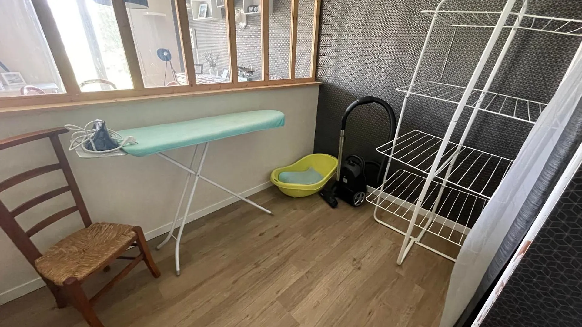 Appartement Spacieux. P Gratuit.Plage A 13 Min Брест Апартаменты